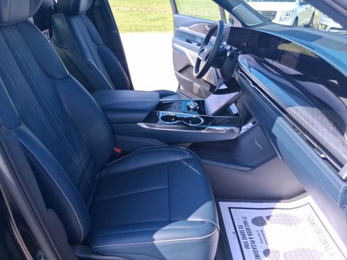 Used 2025 Cadillac Escalade IQ Sport 2 AWD/4WD image 36