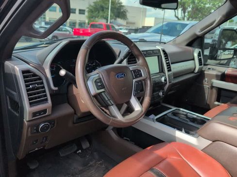Used 2020 Ford F250 King Ranch w/ King Ranch Ultimate Package AWD/4WD image 5