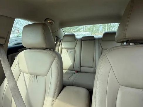 Used 2011 Chrysler 300 Limited w/ Sound Group RWD image 12