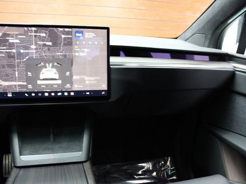 Used 2022 Tesla Model X AWD/4WD image 34