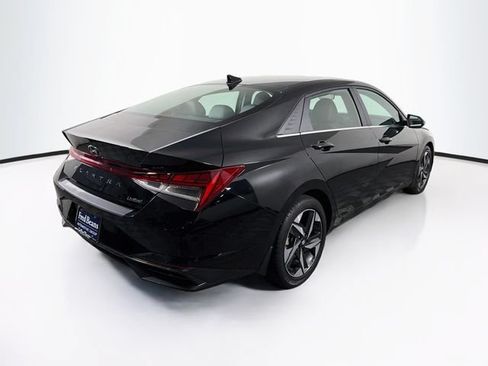 Used 2023 Hyundai Elantra Limited FWD image 10