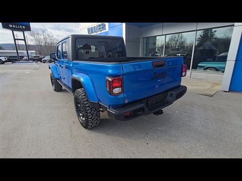 Used 2023 Jeep Gladiator Willys image 7