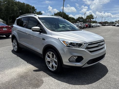 Used 2019 Ford Escape Titanium AWD/4WD image 7