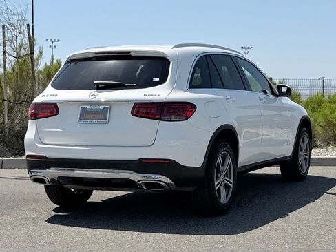 Used 2021 Mercedes-Benz GLC 300 4MATIC image 8