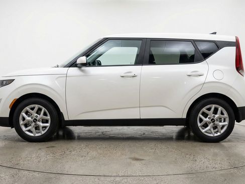 Used 2025 Kia Soul LX w/ LX Technology Package image 5
