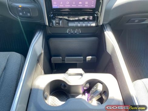 New 2026 RAM 3500 Big Horn AWD/4WD image 13