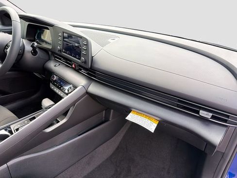 New 2026 Hyundai Elantra SEL Sport image 30