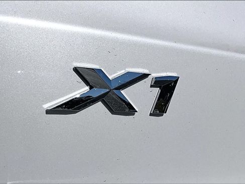 Used 2026 BMW X1 xDrive28i w/ Technology Package AWD/4WD image 15