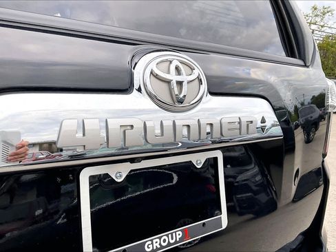 Used 2020 Toyota 4Runner Limited image 30
