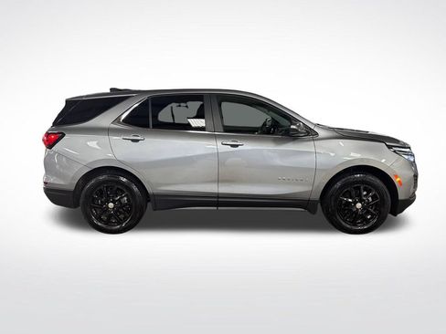Used 2024 Chevrolet Equinox LT AWD/4WD image 7