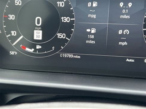 Used 2024 Land Rover Discovery S image 41