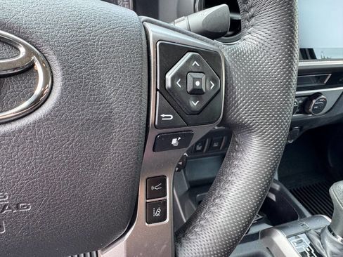 Used 2021 Toyota Tacoma SR5 w/ Trail Edition AWD/4WD image 17