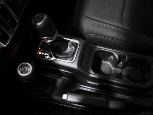 Used 2020 Jeep Wrangler Unlimited Sport S image 27