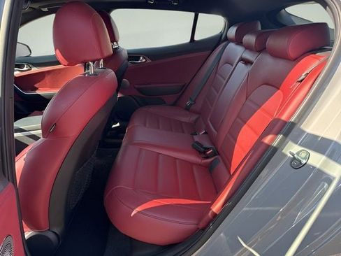 Used 2020 Kia Stinger GT2 AWD/4WD image 31