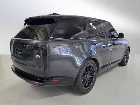 Used 2023 Land Rover Range Rover SE AWD/4WD image 5