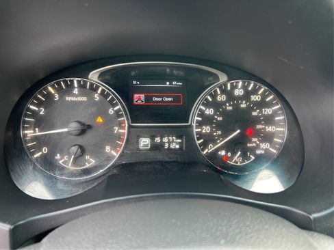 Used 2015 Nissan Altima 2.5 SV w/ Convenience Package image 16