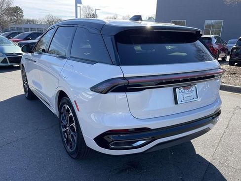 New 2026 Lincoln Nautilus Reserve image 27