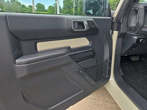 Used 2026 Ford Bronco 2-Door w/ Sasquatch Package AWD/4WD image 30
