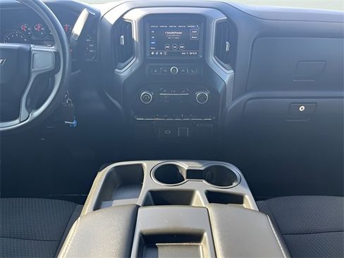 Used 2020 Chevrolet Silverado 1500 Custom w/ Custom Value Package image 21