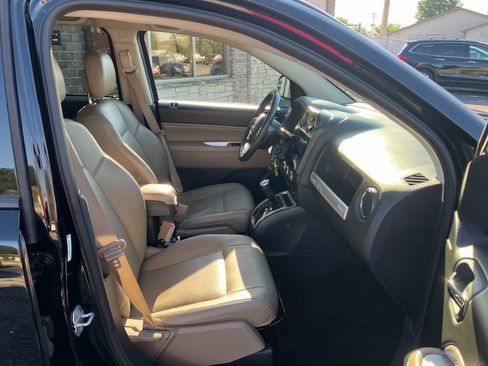 Used 2015 Jeep Compass High Altitude AWD/4WD image 14