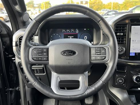 Used 2024 Ford F150 Lariat image 23
