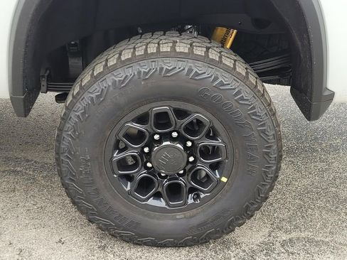 New 2026 Chevrolet Silverado 2500 ZR2 w/ ZR2 Bison Edition AWD/4WD image 4