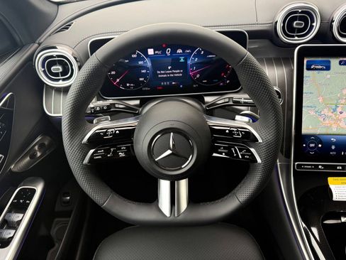 Used 2026 Mercedes-Benz GLC 300 4MATIC image 11