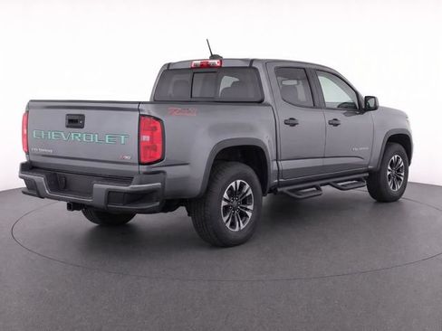 Used 2022 Chevrolet Colorado Z71 w/ Safety Package RWD image 7