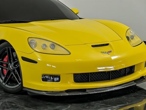 Used 2006 Chevrolet Corvette Z06 w/ Preferred Equipment Group RWD image 2