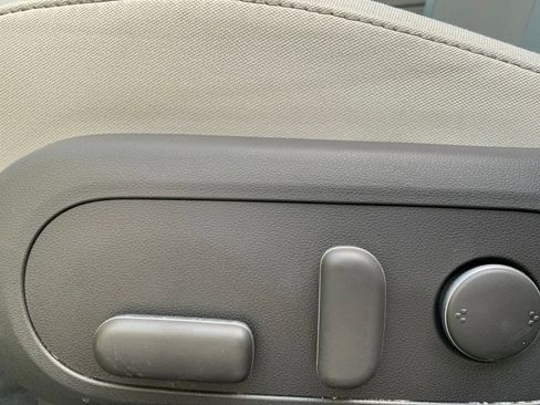 Used 2025 Hyundai Kona SEL image 23