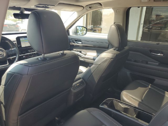 Used 2024 Nissan Pathfinder SL w/ SL Premium Package AWD/4WD image 35