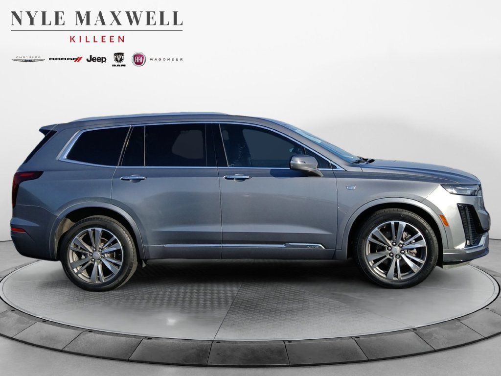 Used 2021 Cadillac XT6 Premium Luxury FWD image 17