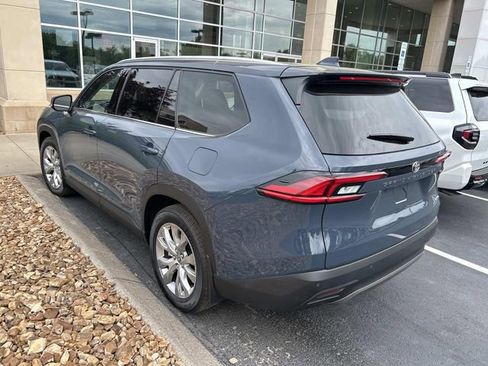 Used 2026 Toyota Grand Highlander Limited image 2