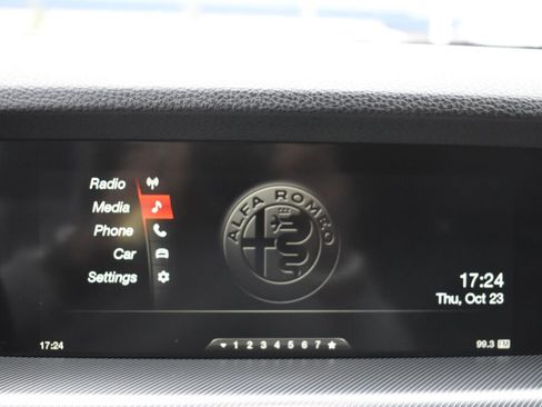 Used 2018 Alfa Romeo Stelvio Ti Sport image 22