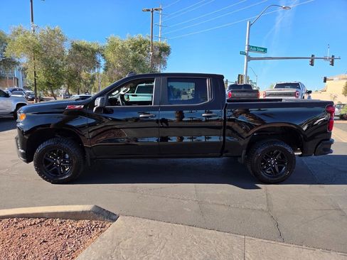 Used 2021 Chevrolet Silverado 1500 Custom Trail Boss w/ Midnight Edition image 3