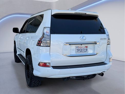 Used 2015 Lexus GX 460 w/ Premium Package AWD/4WD image 4
