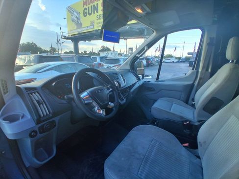 Used 2019 Ford Transit 250 148 High Roof Extended RWD image 7