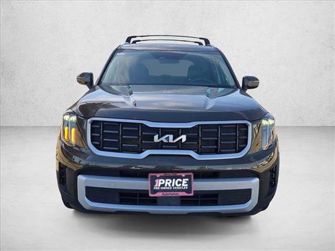 Used 2025 Kia Telluride S image 2