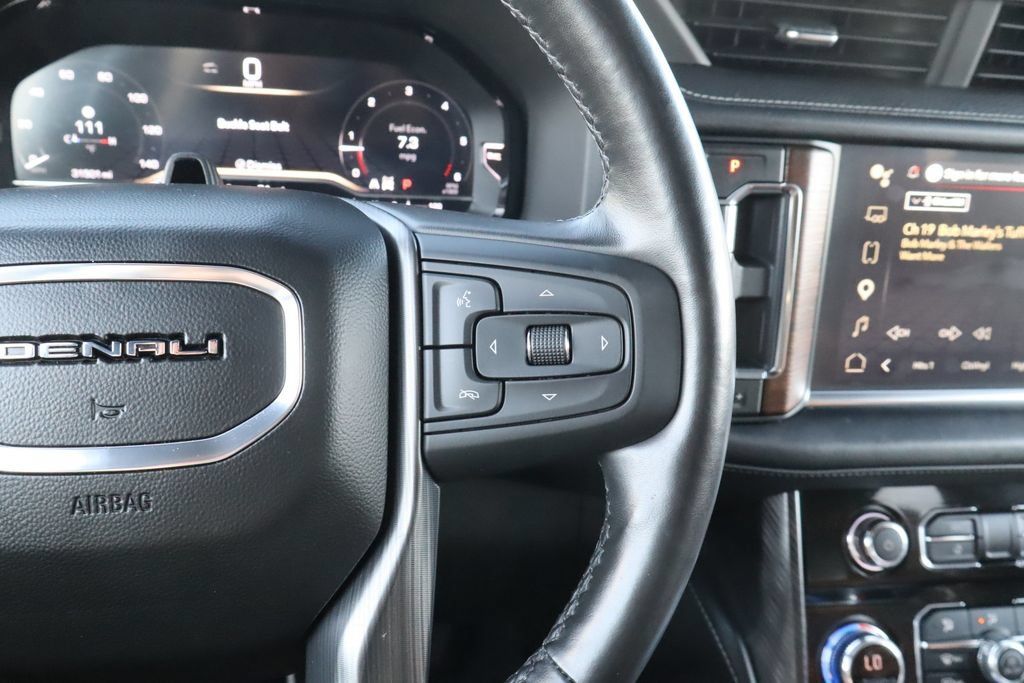 Used 2024 GMC Yukon XL Denali Ultimate AWD/4WD image 25