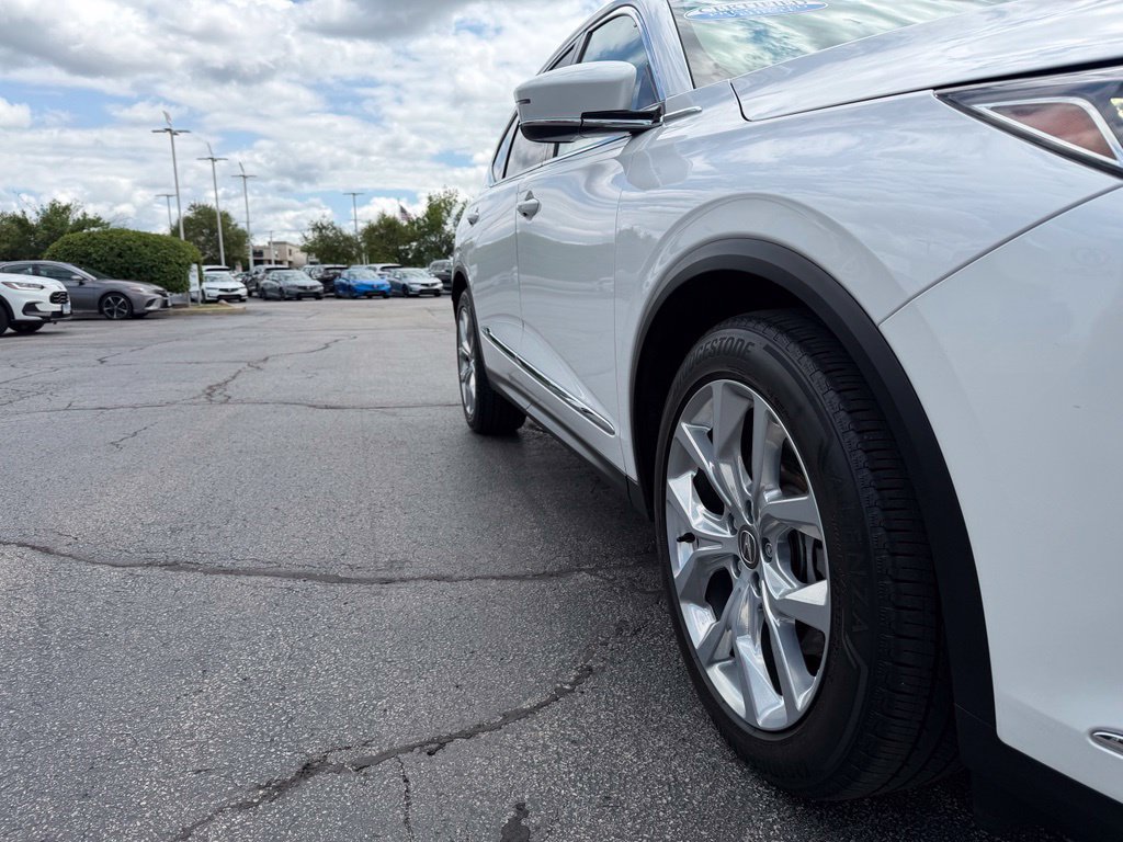 Certified 2024 Acura MDX w/ Technology Package AWD/4WD image 4