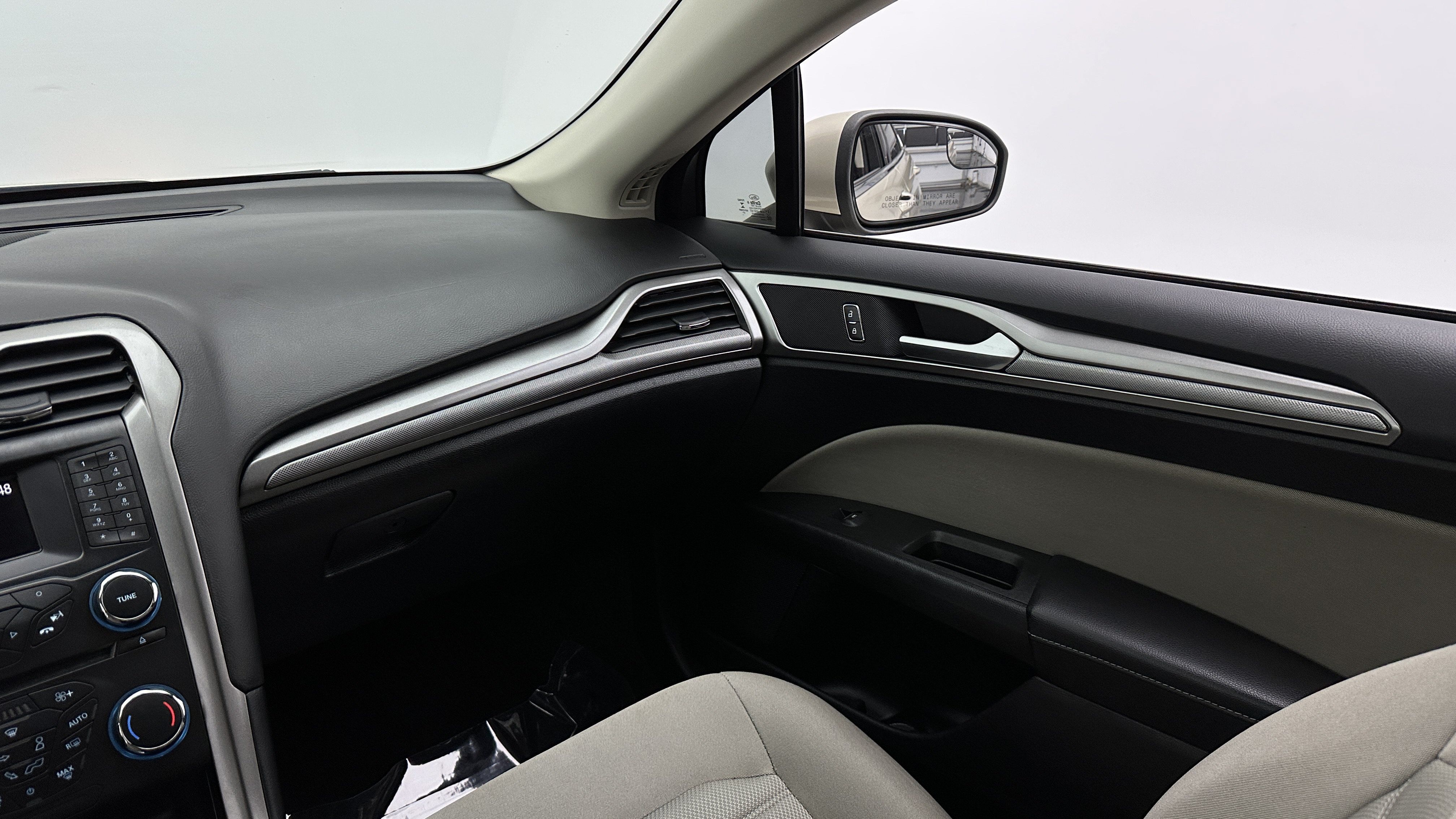 Used 2018 Ford Fusion S FWD image 26