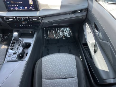Used 2026 Nissan Sentra SV w/ Floor Mat Package FWD image 15