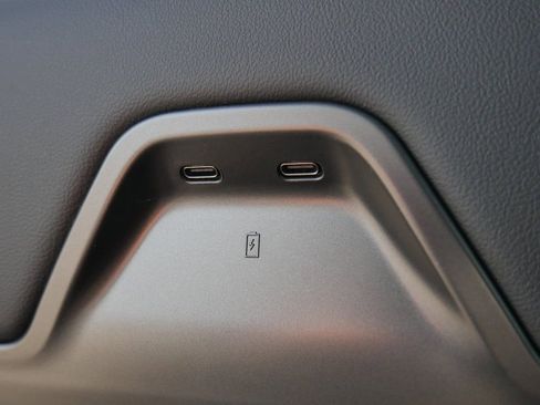 Used 2024 Lincoln Nautilus Reserve w/ Equipment Group 203A image 30