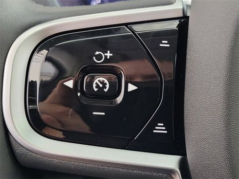 New 2026 Volvo XC60 B5 Plus w/ Protection Package Premier image 30