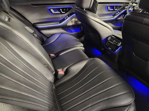 Used 2023 Mercedes-Benz S 580 4MATIC Sedan image 31