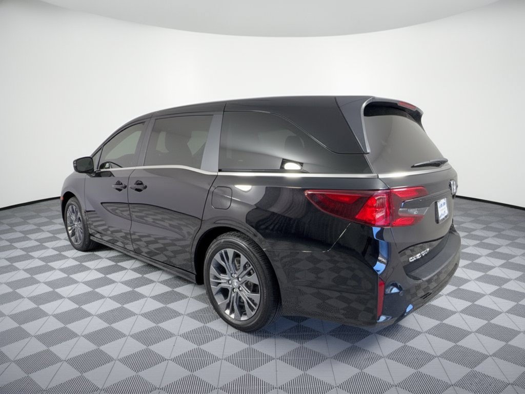 New 2027 Honda Odyssey Touring image 3
