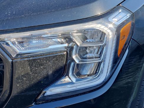 Certified 2024 GMC Terrain SLE w/ Driver Convenience Package image 5