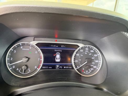 Used 2024 Nissan Sentra SV FWD image 37