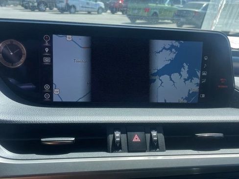 Used 2019 Lexus ES 350 F Sport w/ Accessory Package 2 FWD image 14