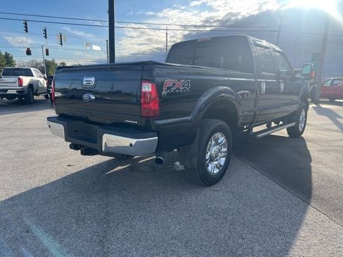Used 2016 Ford F250 Lariat w/ Lariat Ultimate Package image 6